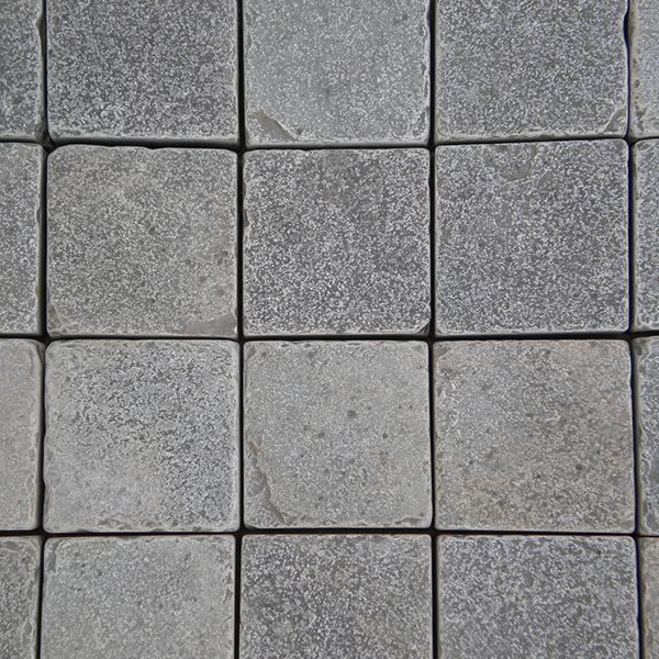 Pavé scié antique décoratif en pierre naturelle CALCAIRE BESTONE - gris - 12x12 cm ép. 4 cm