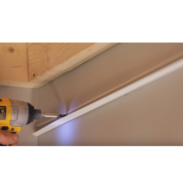 Cornière de rive en L Rockfon Chicago Metallic pour plafond suspendu - Blanc - 30 MM x 30 MM - long. 3,05 M