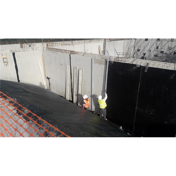 SOMDRAIN T5 : ETANCHEITE MUR ENTERRE  /  RL DE 40M2 / 20X2.00M. PRIX AU M2