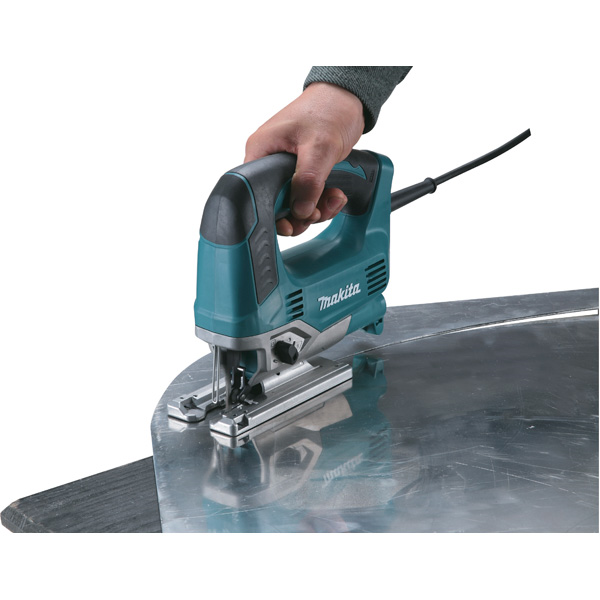 Scie sauteuse pendulaire Makita JV0600J poignée étrier 650W en coffret MAK-PAC