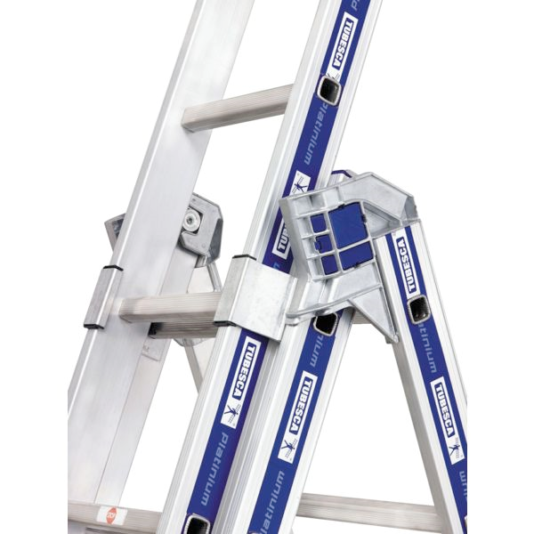 Echelle transformable 3 plans Tubesca Platinium 3 x 12 échelons repliée 3.50 m déployée 7.69 m