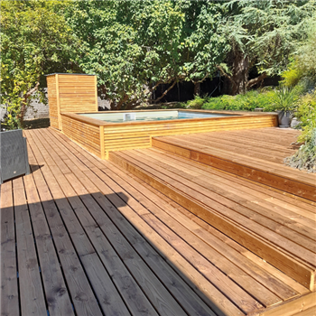 Lame de terrasse bois en Pin du Nord lisse - Classéo - Traité classe 4 marron - 145 MM x 27,00 MM - Longueur 5,40 M