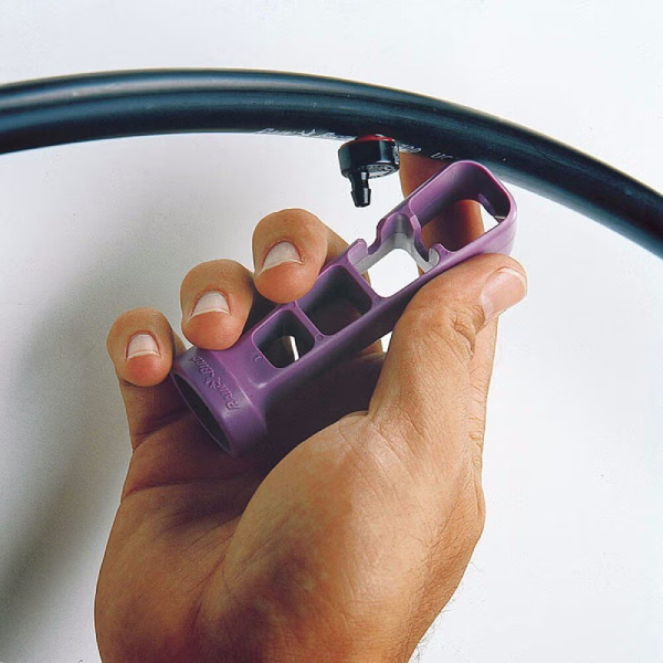 Outil de perçage XM TOOL Xeriman pour arrosage goutte à goutte - Permet l'insertion des goutteurs