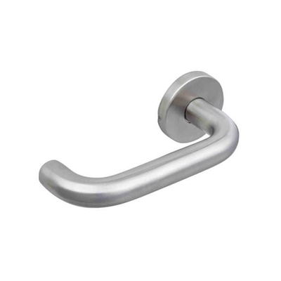Ensemble poignée de porte intérieure Vachette LC2 à béquille arrondie avec retour sur rosace ronde - inox brossé - carré 7 mm