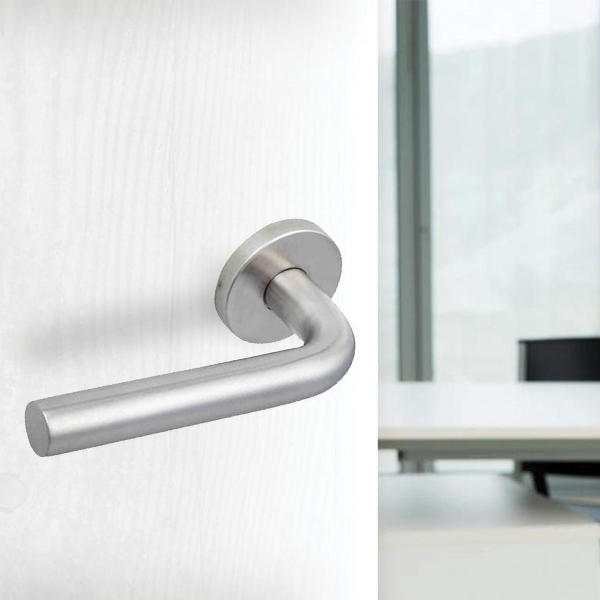 Poignée de porte intérieure Vachette LC1 à béquille coudée arrondie sur rosace ronde - inox brossé - carré 7 mm