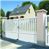 Portail PVC sur mesure Caïus CV 15 - Jusqu'à 4000 x 1800 mm - Battant ou coulissant - Semi-ajouré avec remplissage vertical ou horizontal
