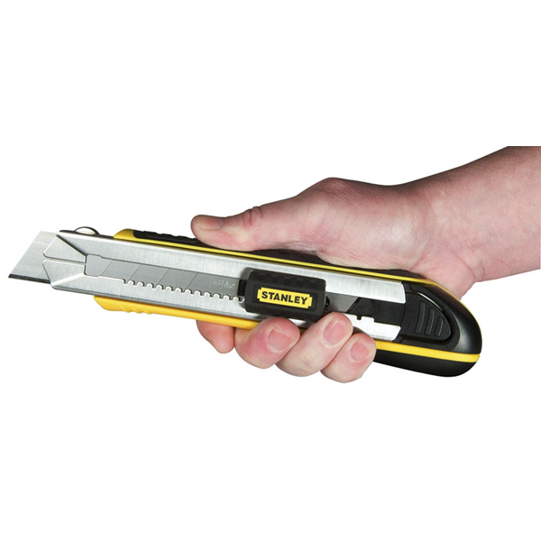Cutter Fatmax Stanley avec casse-lames intégré et 6 lames fournies 18 mm