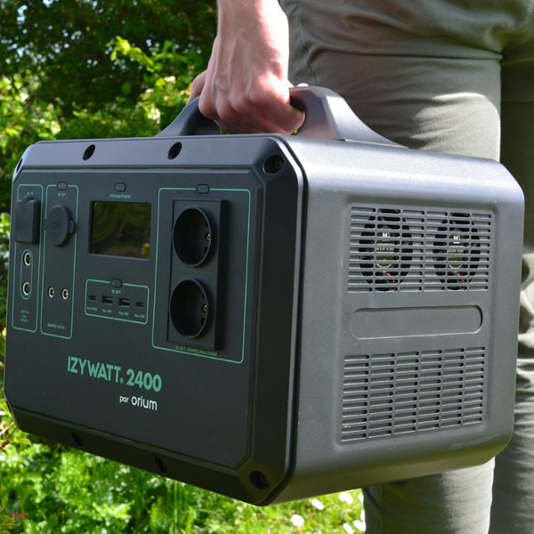 Station électrique portable IZYWATT 2400,0 W Orium - 3 modes de charge - 9 prises de sortie