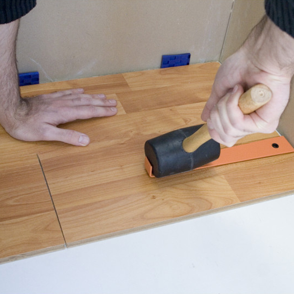 Ensemble d'accessoires pour pose parquets et sols stratifiés clipsables ou emboîtables - Edma