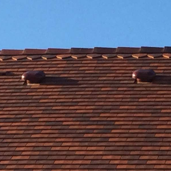 Chapeau de ventilation de toit avec moustiquaire diamètre 80 à 125 mm - PVC Tuile