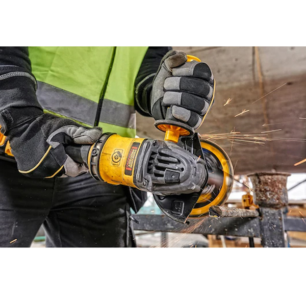 Meuleuse d'angle sans fil Dewalt DCG418NT-XJ 54V XR Flexvolt 125 mm - en coffret sans batterie ni chargeur