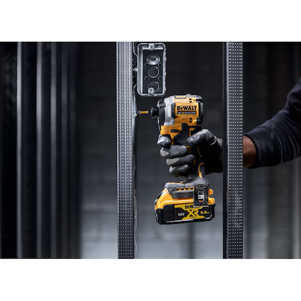 Visseuse à chocs Dewalt XR 18V brushless DCF850NT-XJ - 475 W - en coffret Tstak sans batterie ni chargeur