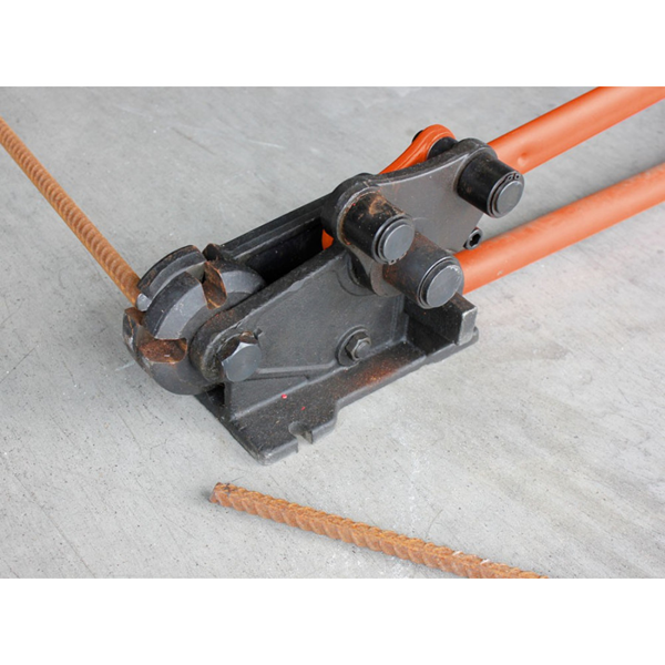 Guillotine fer à béton Edma coupe 18 mm maximum et cintrage 16 mm maximum