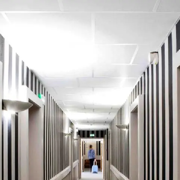 Dalle de faux plafond acoustique - Tonga 22 mm - Bords droits - Chrome - 600 MM x 1200,0 MM