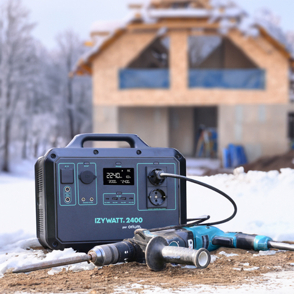 Station électrique portable IZYWATT 2400,0 W Orium - 3 modes de charge - 9 prises de sortie