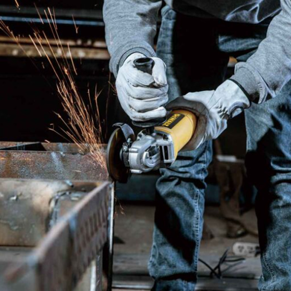 Meuleuse d'angle filaire 125 mm Dewalt DWE4114-QS - 950W - interrupteur à glissière