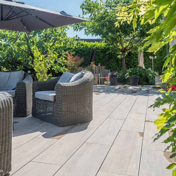 Plot pour terrasse en dalles autonivelant Cleman Jouplast - hauteur réglable de 55 à 80 MM