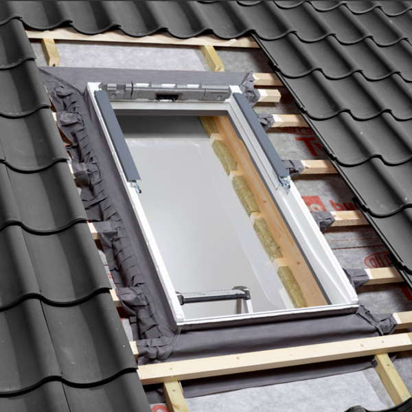 Collerette d'étanchéité à l'eau pour fenêtre de toit en pose encastrée - Velux BFX1000F - 78,0 CM x 98,0 CM