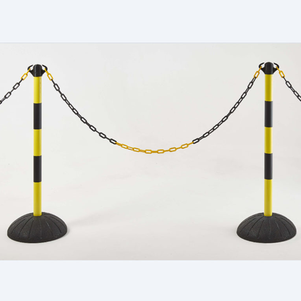 Potelet professionnel et socle caoutchouc Mottez - Hauteur 1M - Socle noir - Poteau jaune et noir