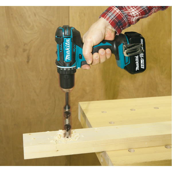 Perceuse visseuse DDF482RM3J Makita 18 V Li-Ion 4 Ah Ø 13 mm en coffret avec 3 batteries