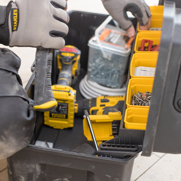 Boîte à outils Stanley Pro Fatmax IP 54 avec 6 godets 66 cm 39 litres