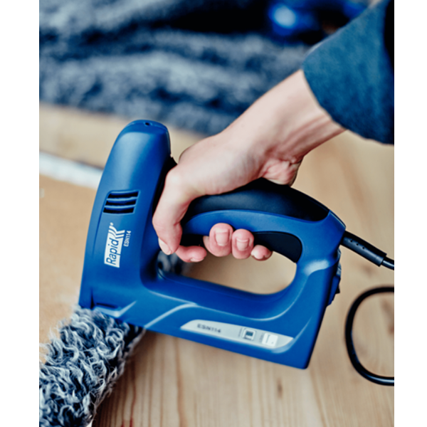 Agrafe en fil plat n°140 Rapid haute performante - acier galvanisé - longueur 8 mm - boîte de 5000