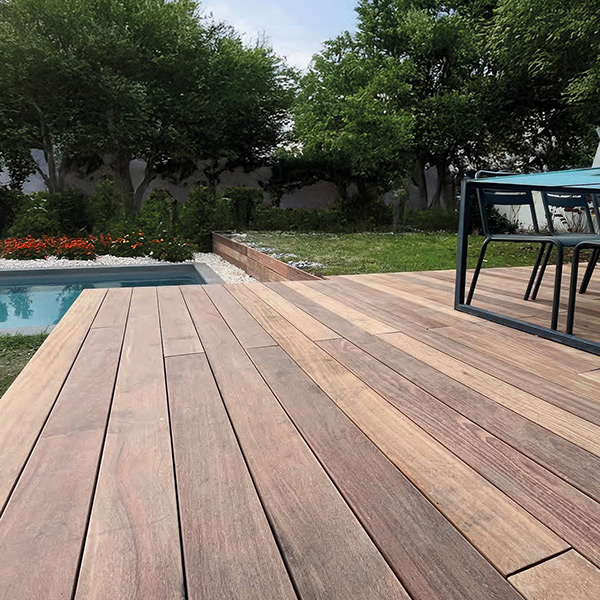 Lame de terrasse en bois exotique Cumaru KD lisse - Classe 4 - 120 x 21 mm - Longueur 3,70 m