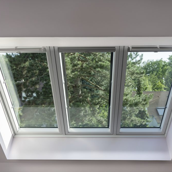 Fenêtre de toit Velux GGLS 3en1 - Rotation manuelle - Vitrage confort - WhiteFinish - 188,0 CM x 118,0 CM