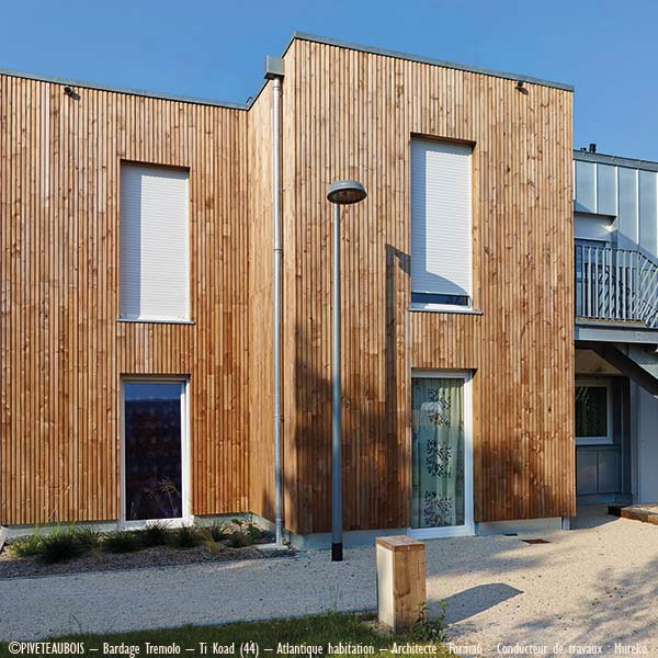 Bardage en Douglas Traité Classe 3 marron TREMOLO - 22,00 MM x 135 MM - Longueur 4,00 M