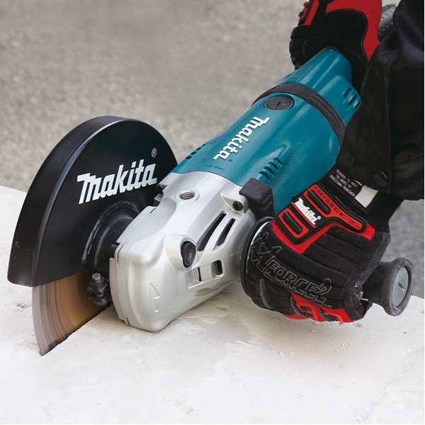 Meuleuse Makita GA9040SKD1 diamètre 230 mm 2600w