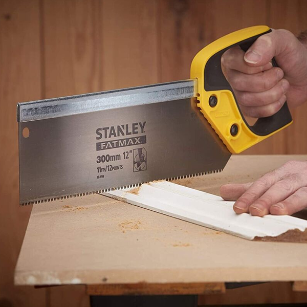 Scie à dos Stanley Fatmax à denture JetCut - 11 dents par pouce - longueur 300 mm