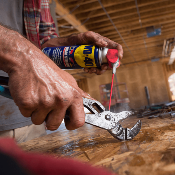 Dégrippant multifonctions WD-40 avec spray double position - toutes surfaces - 500 ml