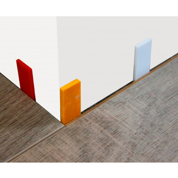 Cale plate pour pose de sols - Edma - 100 x 24 mm - Assortiment de 50 cales de 1 à 5 mm