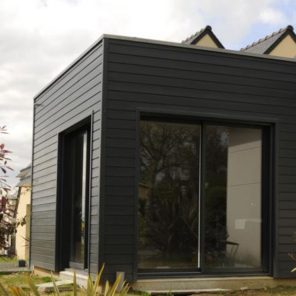 Bardage bois peint en Sapin du Nord de classe 3.1 - Extra Silverwood - Profil Line - 20,00 mm x 125,00 mm - Long. 4,15 m - Coloris Noir onyx