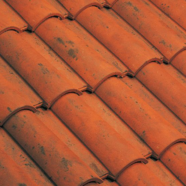 Tuile en terre cuite à emboîtement grand moule fortement galbée - Oméga 13 Ste Foy -