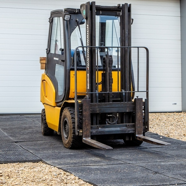 Plaque de roulage 35 T Helox en PVC emboîtable avec surface antidérapante - 1200 x 800 mm - ép. 32 mm
