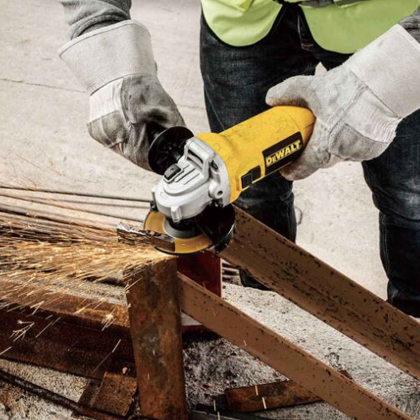 Meuleuse d'angle filaire 125 mm Dewalt DWE4114-QS - 950W - interrupteur à glissière