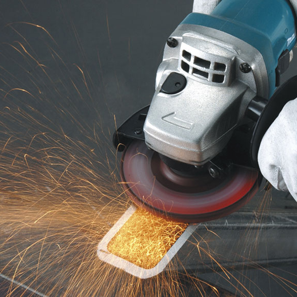 Meuleuse d'angle 9558HNRG Makita diamètre 125 mm 840W