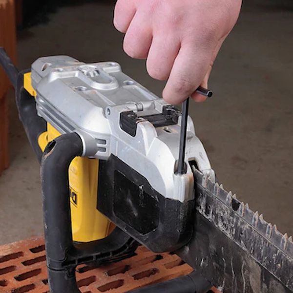 Scie Alligator filaire Dewalt DWE398 - 1700W - longueur de lame 430 mm