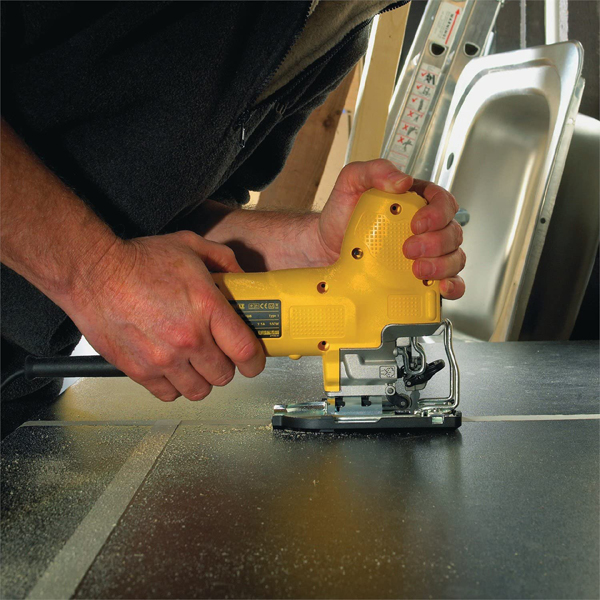 Scie Sauteuse Dewalt DW343K-QS 550W en coffret