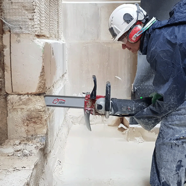 Tronçonneuse électrique à chaîne diamantée pour béton armé et matériaux de construction - ATDV E-SAW 3200W - profondeur de coupe 30 cm