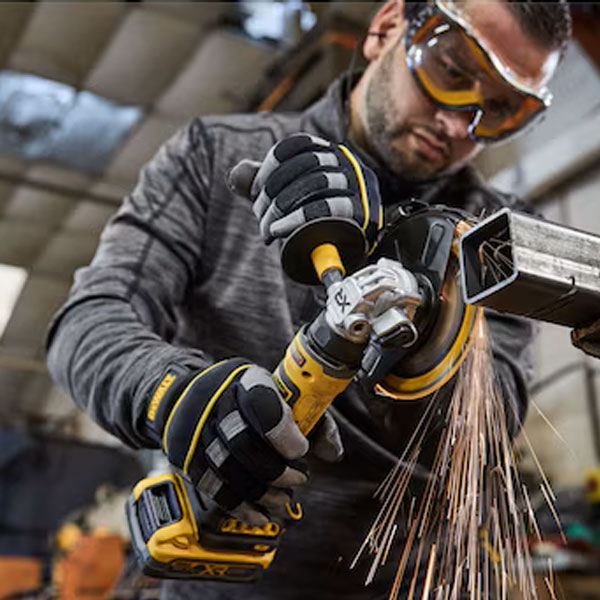 Meuleuse d'angle sans fil 18V 125 mm - DCG404S2T-QW Dewalt - En coffret avec 2 battries 3,5 Ah Powerstack et chargeur