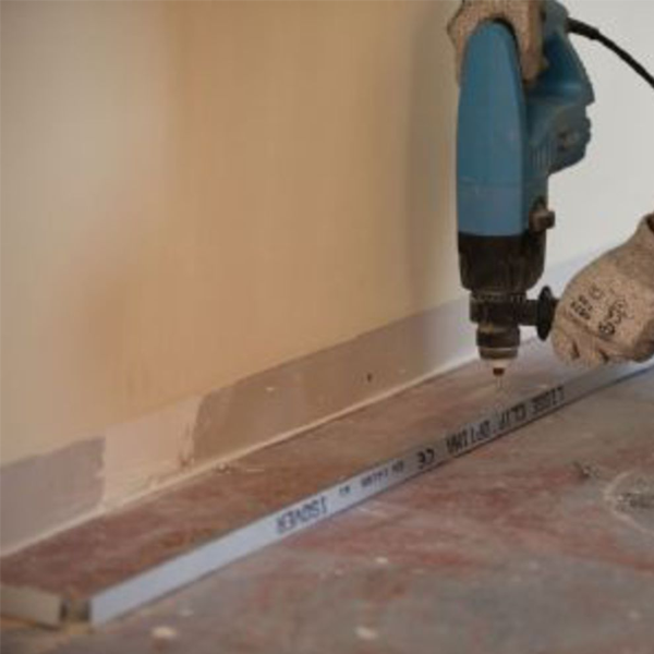 Lisse d'ossature métallique Isover Clip Optima pour cloison et plafond - longueur 2,35 M