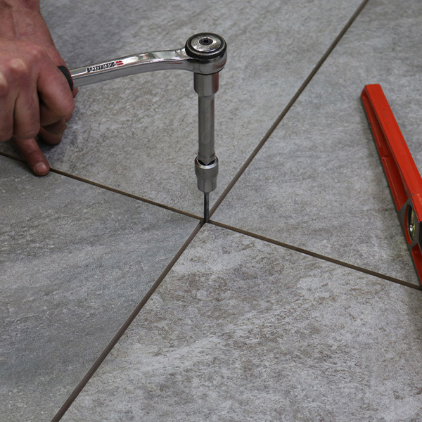 Embout de réglage en acier pour plots Cleman Jouplast