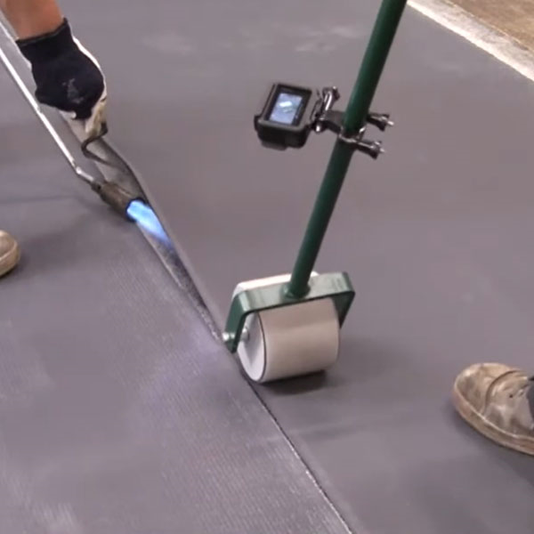 Rouleau presseur 9 kg pour membrane d'étanchéité toiture terrasse - Largeur 10 cm