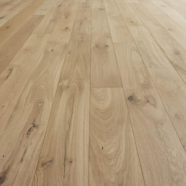 Parquet en chêne massif Primo avec 4 chanfreins - vernis mat - 130 MM x 14,00 MM - longueur variable