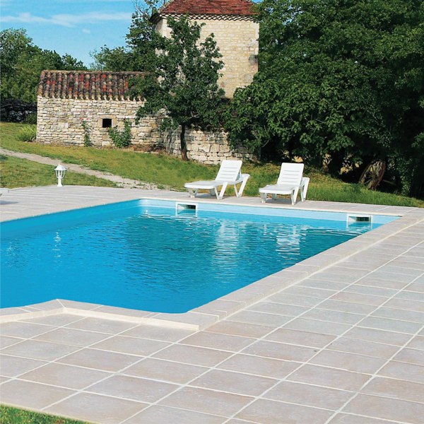 Dalle de terrasse Edilis Templar en pierre reconstituée - 50,0 CM x 50,0 CM - ép. 28,00 MM - Écru