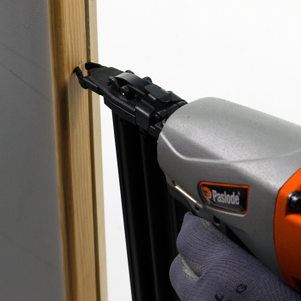 Cloueur pneumatique de finition Paslode FN1850.2 séquentiel - jauge de 18