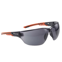 Lunettes légères de protection extérieure - NESS+ Design sportif Bollé - Verres fumés platinium
