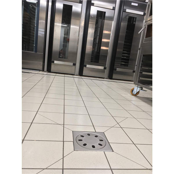 SIPHON 200X200 SORTIE VERT 63 MM 2063FB